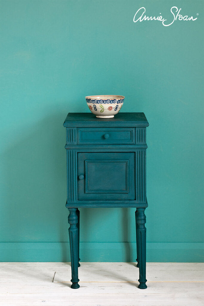 AUBUSSON BLUE CHALK PAINT® LITER