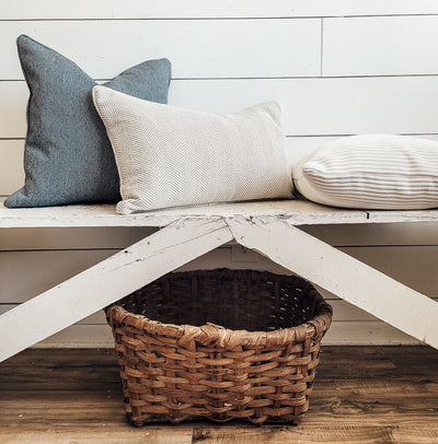 EVELYN OUTDOOR PILLOW 18X18 (2 OPTIONS)