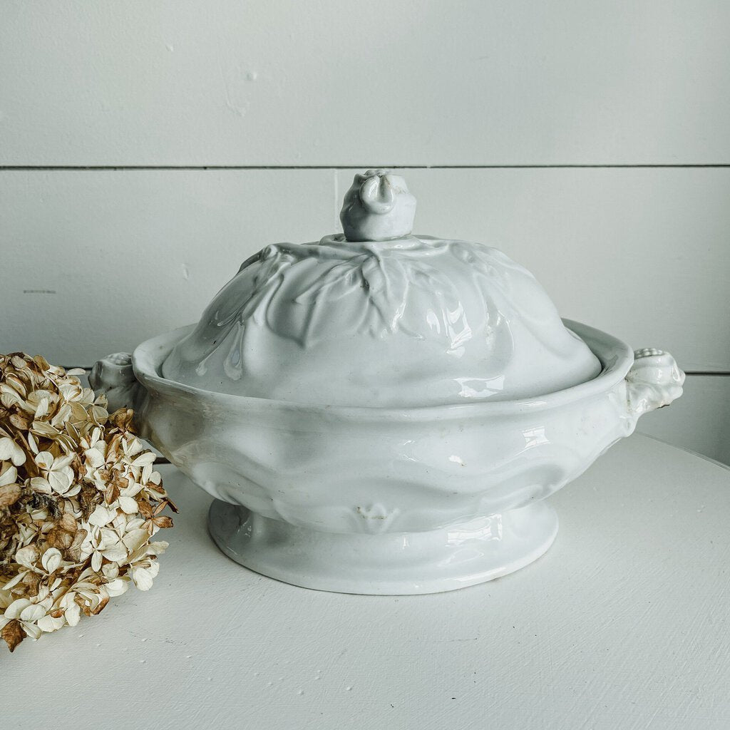 IRONSTONE TUREEN WITH LID 11.5" l x 7"t x 7.5"w
