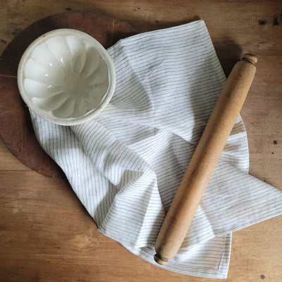 LINEN TEA TOWEL, WHITE W/ BLUE PINSTRIPE