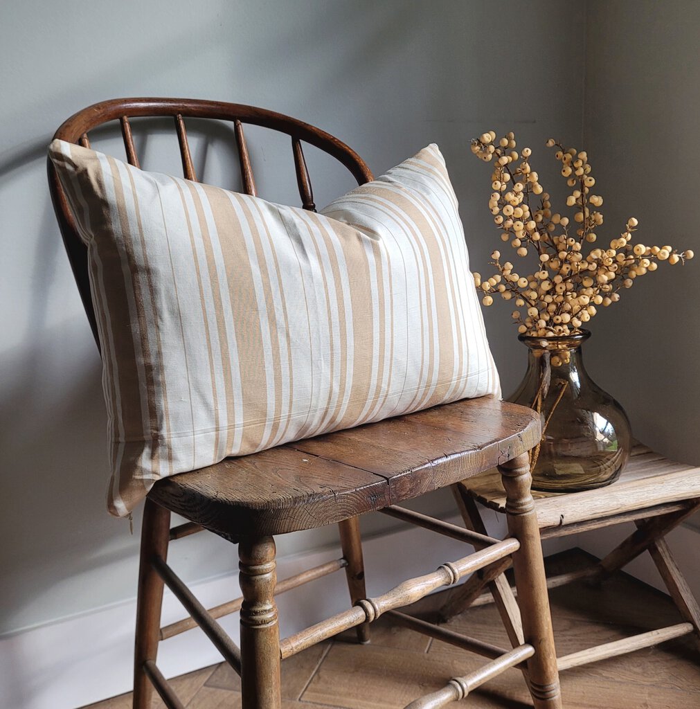 ADELAIDE LUMBAR PILLOW (14X22)