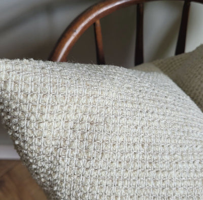 HAYES PILLOW (22X22)