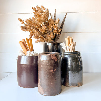 BROWN STONEWARE PICKLE/CANNING CROCK APPROX. 7"H