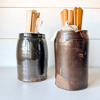BROWN STONEWARE PICKLE/CANNING CROCK APPROX. 7"H