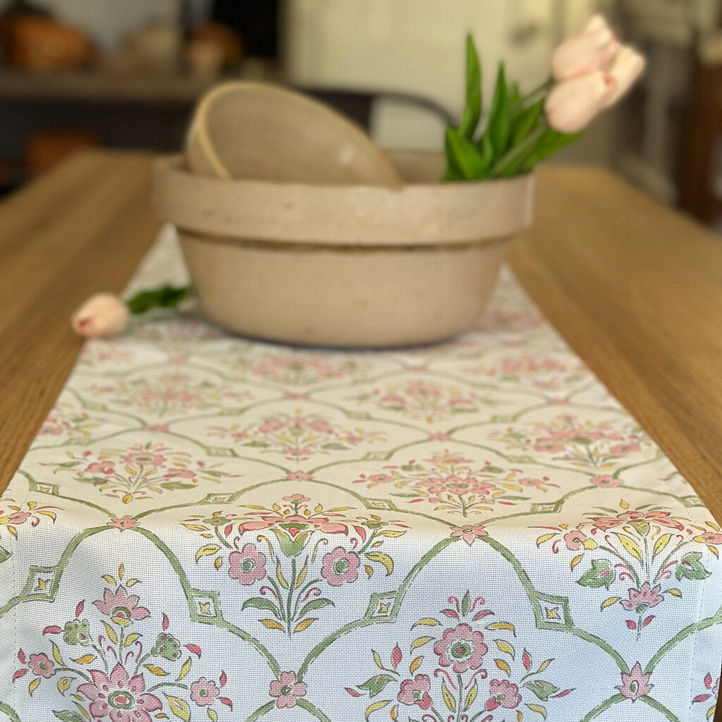 HANDMADE PINK FLORAL RUNNER 14x84