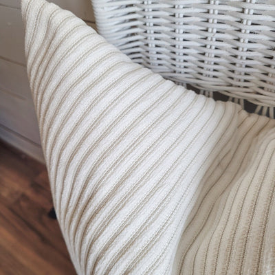 EVELYN OUTDOOR PILLOW 18X18 (2 OPTIONS)