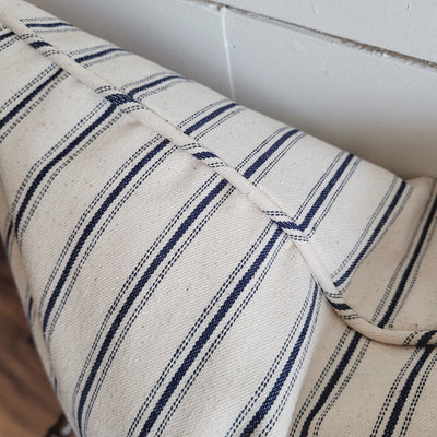 TOBA PILLOW (2 OPTIONS)