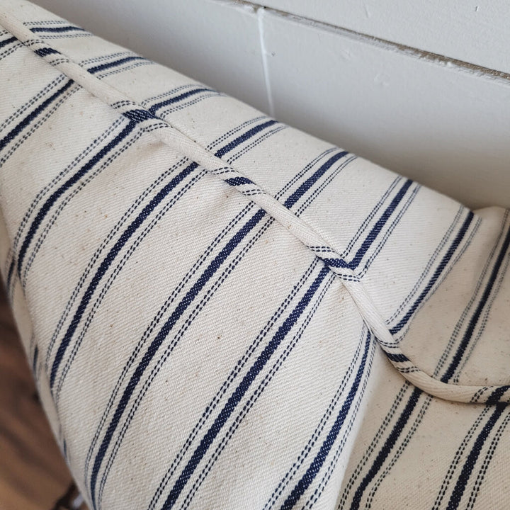 TOBA PILLOW (2 OPTIONS)