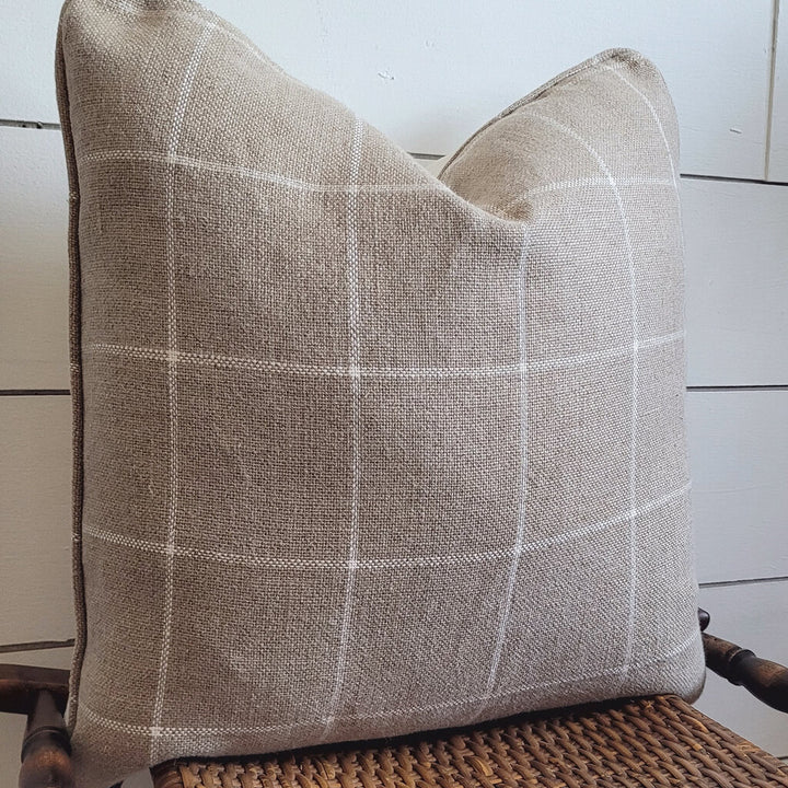 CAITLIN PILLOW (2 OPTIONS)