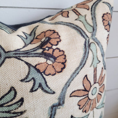 KIMBERLY LUMBAR PILLOW (2 OPTIONS)