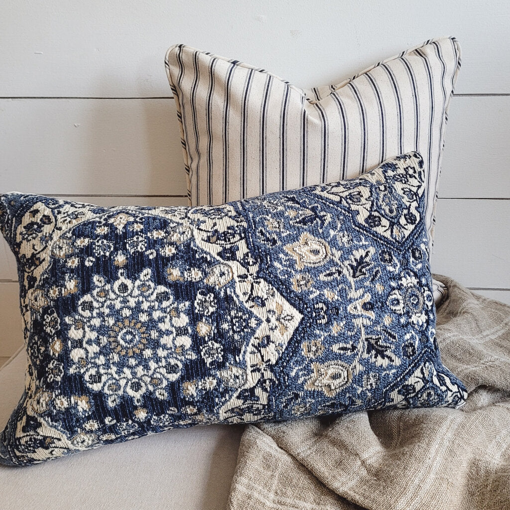 EMIL LUMBAR PILLOW (2 OPTIONS)