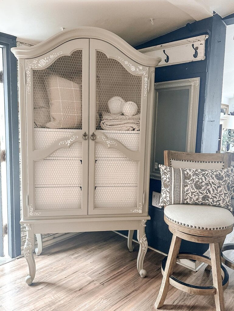 FRENCH COUNTRY CABINET W/ 3 drawers