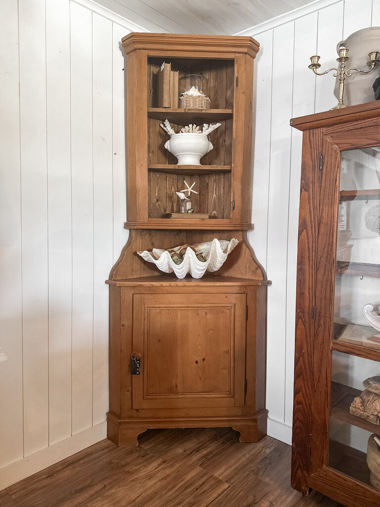 PINE CORNER CUPBOARD 81.5"h X 34"w X 21"d