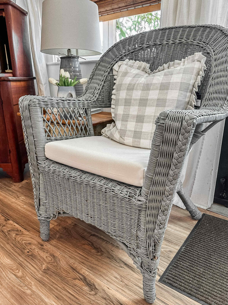 VINTAGE WICKER CHAIR WITH SEAT CUSHION