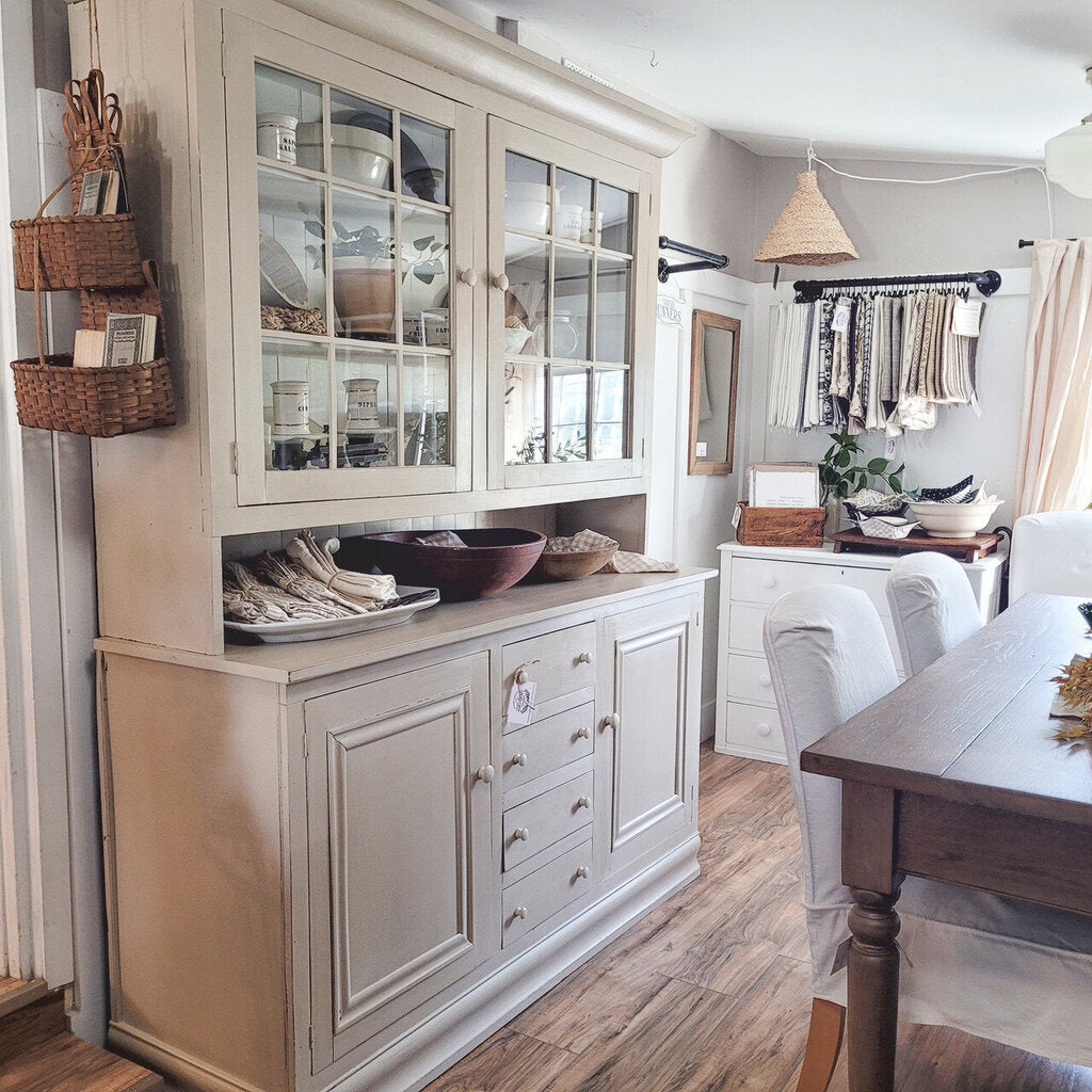 HANDMADE HUTCH (61"Wx21"Dx80 1/2"T)