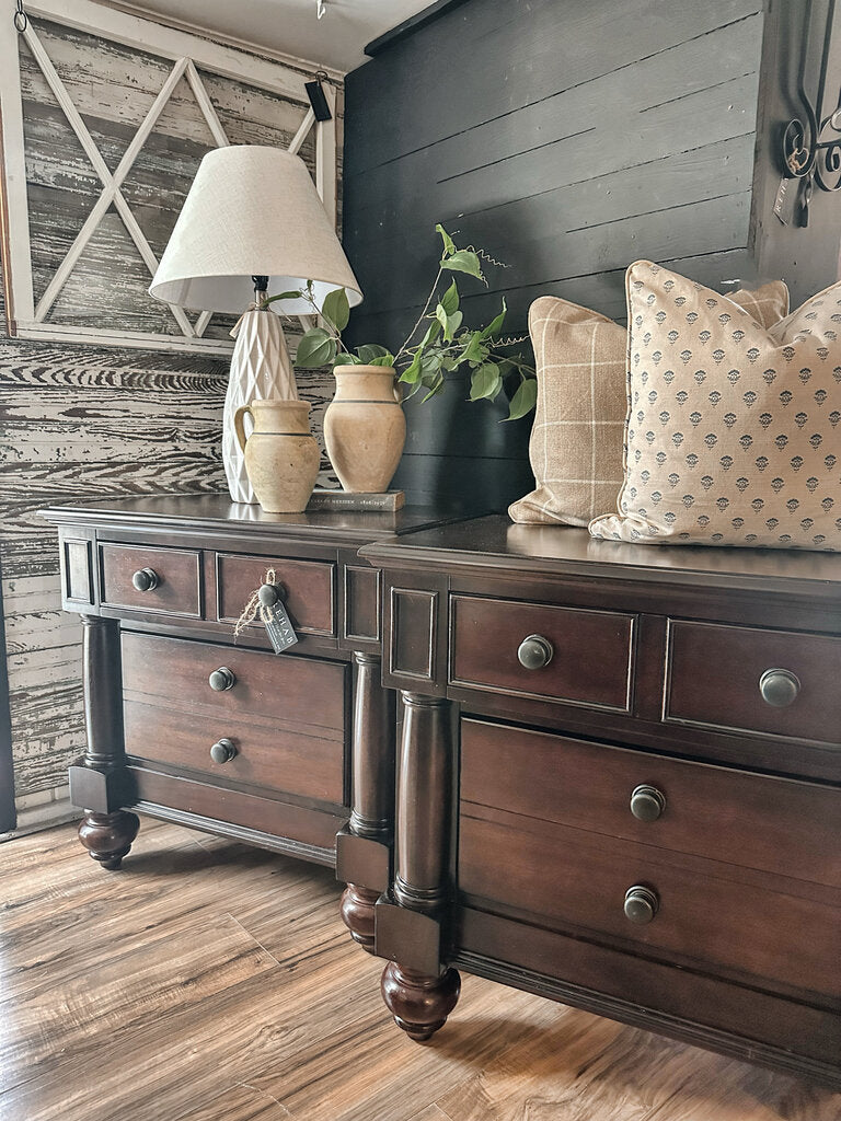SET OF NIGHTSTANDS 30.5W X 19D X 30T