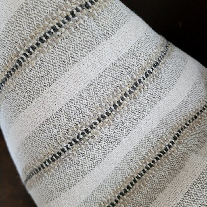 HAWTHORNE PILLOW (2 OPTIONS)