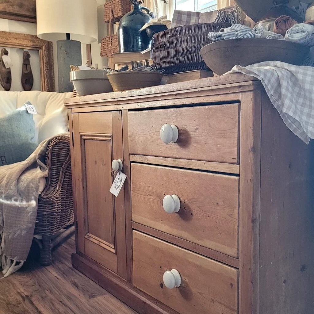 EUROPEAN PINE CUPBOARD (48"Wx22"Dx32"T)