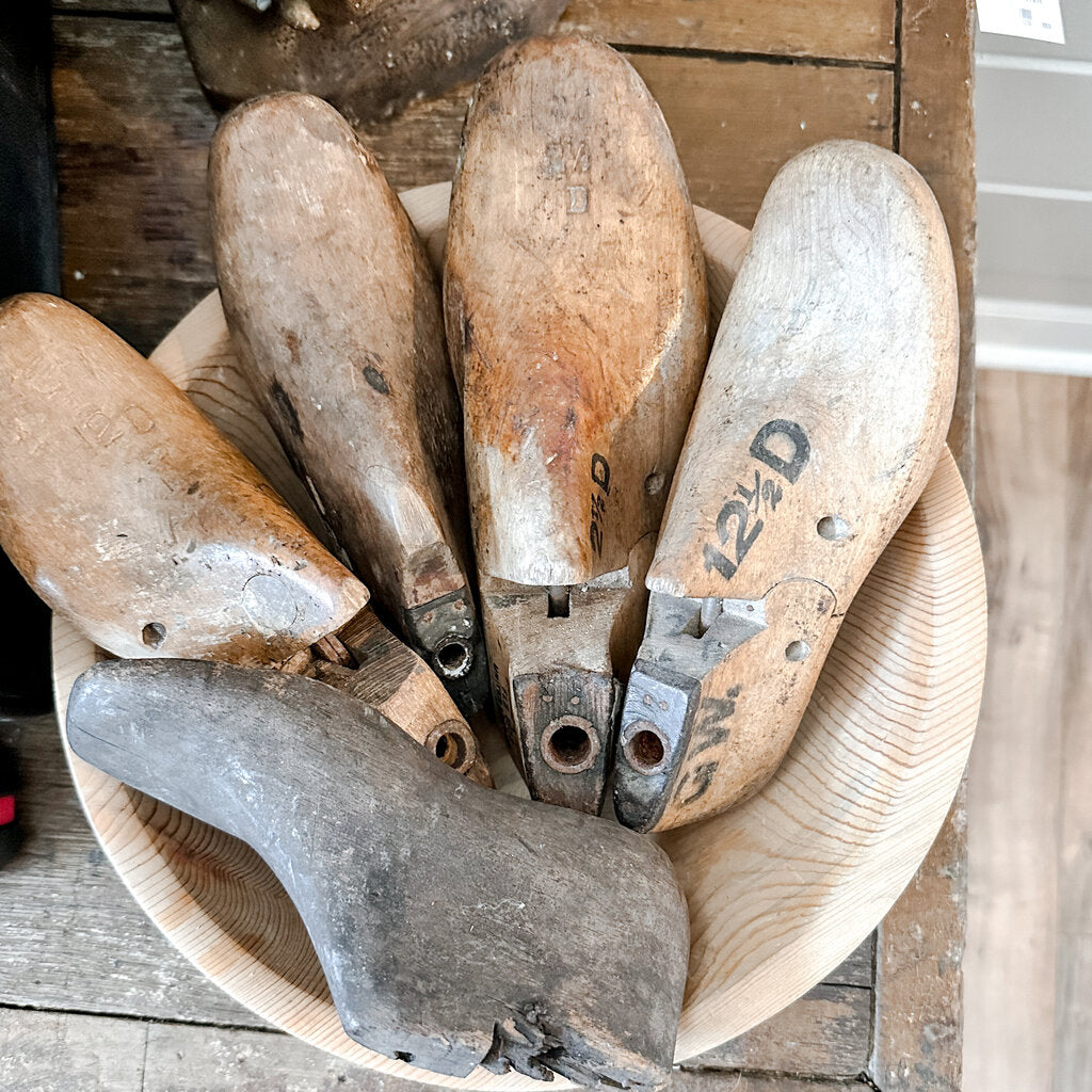 ANTIQUE CHILD'S SHOE FORM