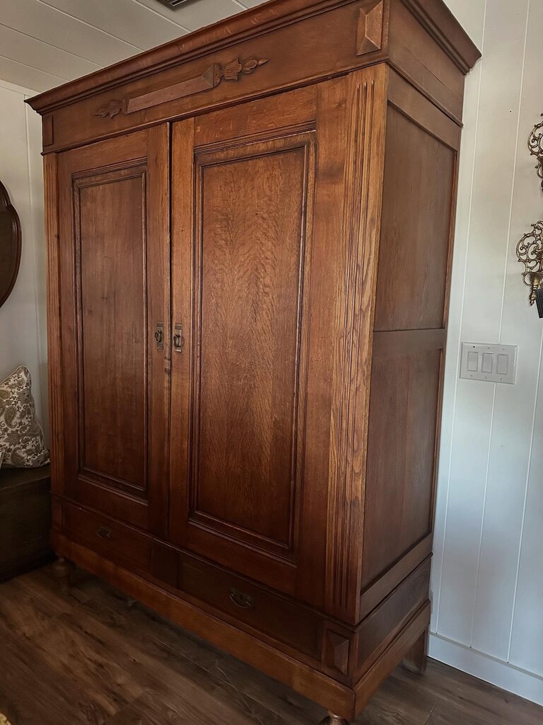 ANTIQUE ARMOIRE 81"t x 63"w x 23.5"d