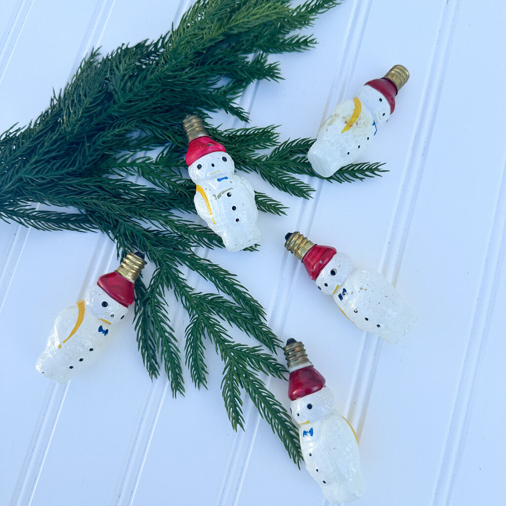 Vintage Light Bulb Snowman 3"T x 1.25"W