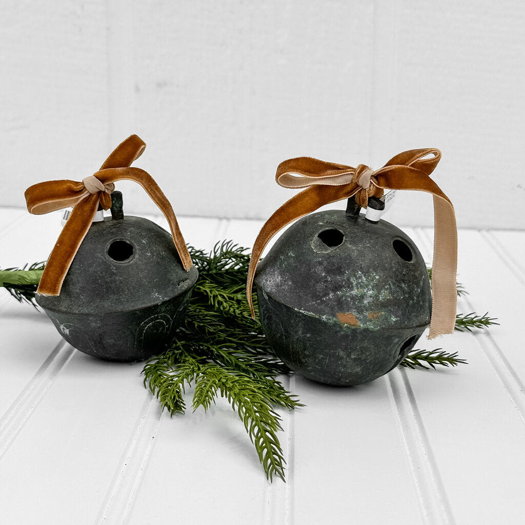 ANTIQUE BELLS 3" to 4" round