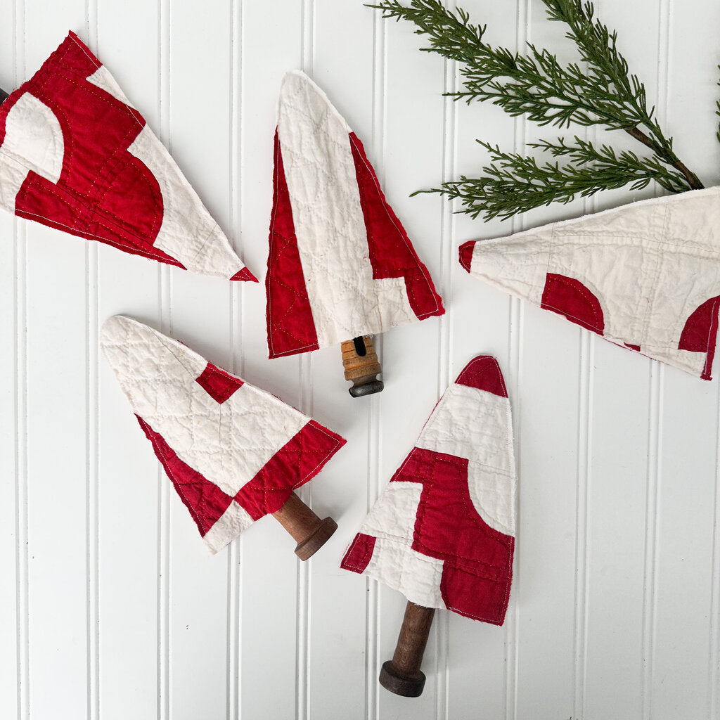 HANDMADE VINTAGE EMBROIDERED QUILT TREE