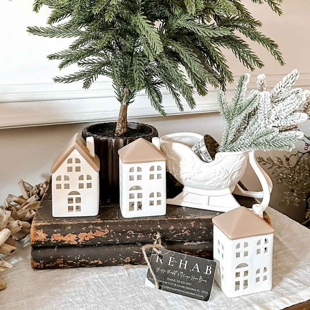 LIGHTED CERAMIC HOUSE