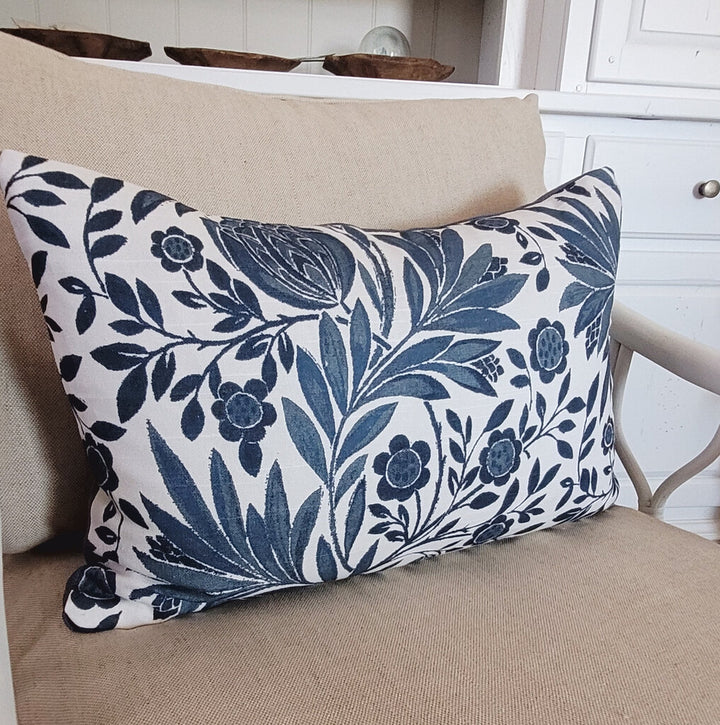 MAREN LUMBAR PILLOW (14X22)