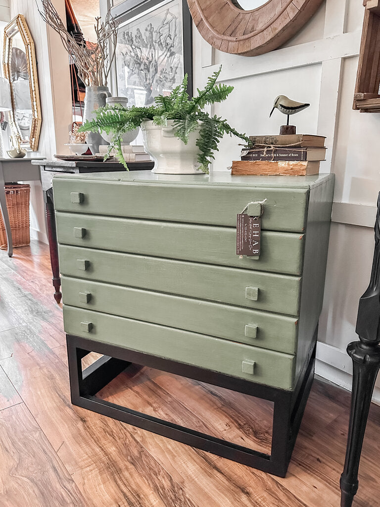 Green cabinet with drawers. (27 wide x 21 deep x 29 tall)