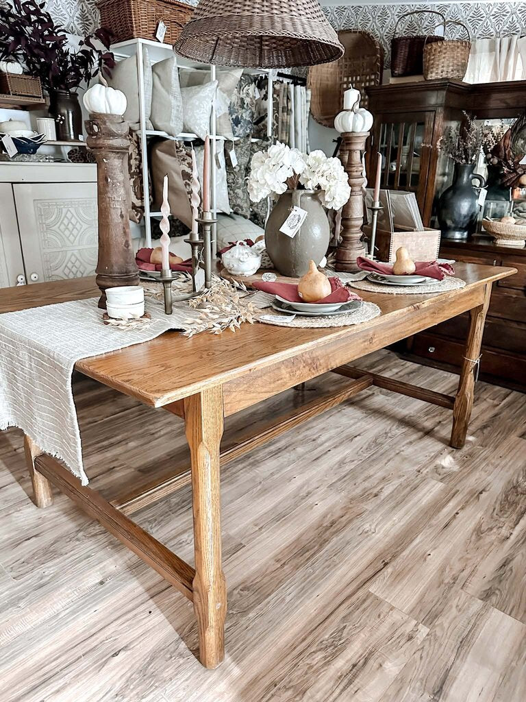OAK STRETCHER TABLE (71"Lx42"Wx31"T)