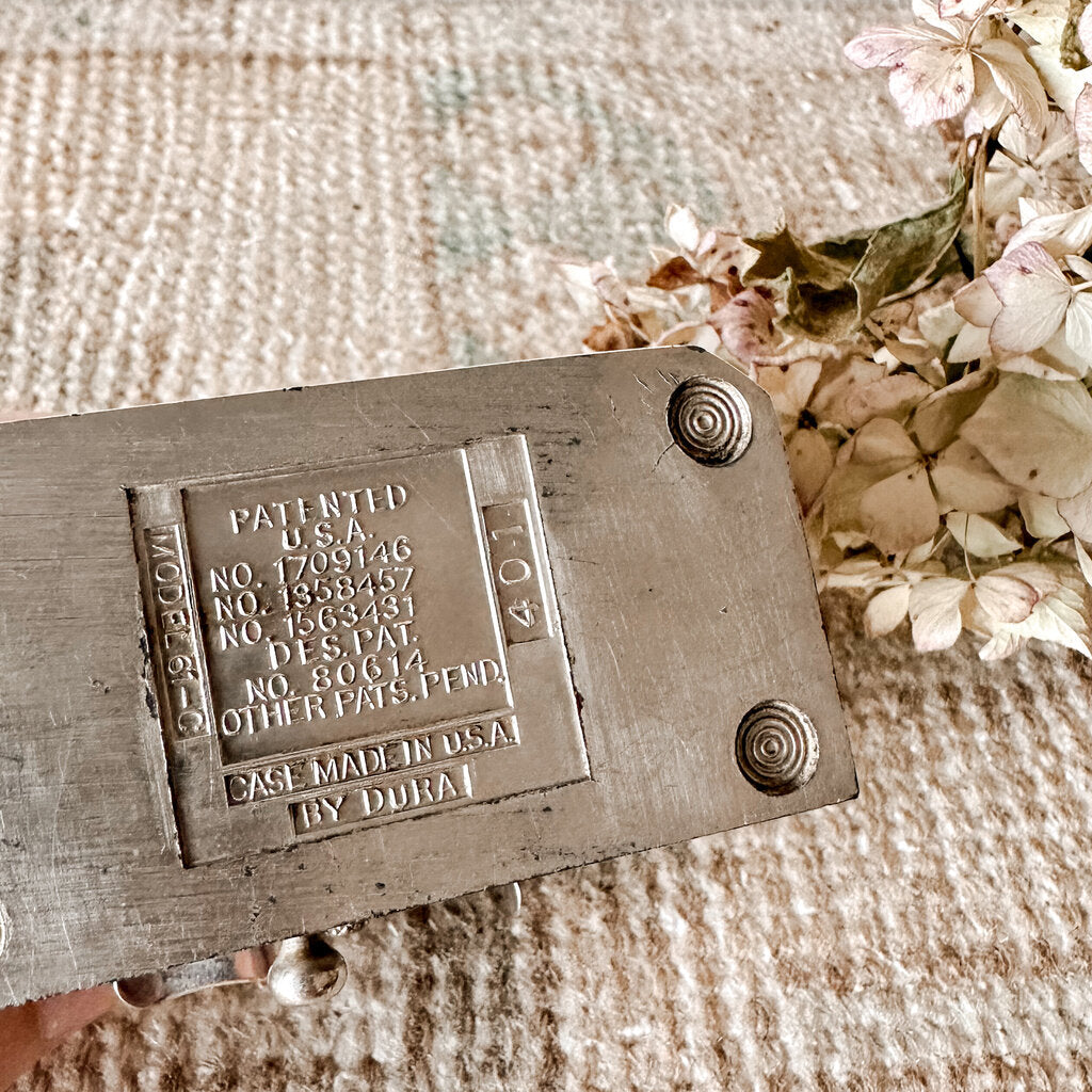 ANTIQUE PETITE ART DECO WESTCLOX NOT WORKING