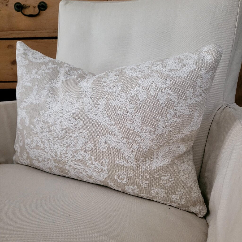 TESSA LUMBAR PILLOW (14X23)