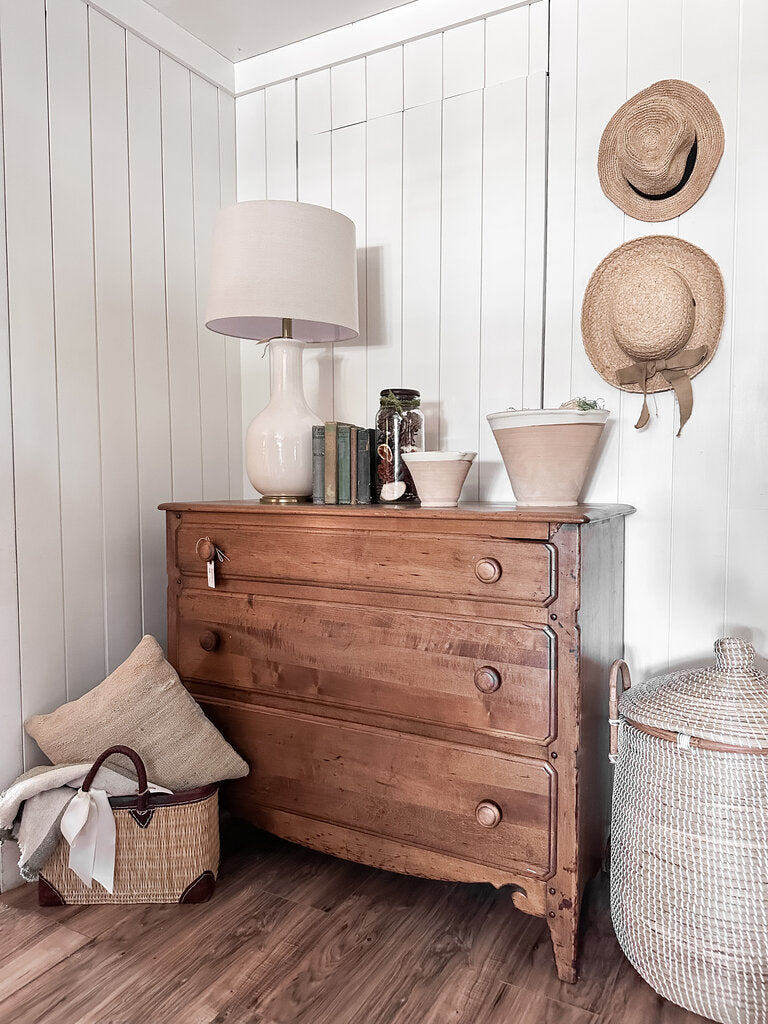 MAPLE DRESSER (42W 19D 35T)