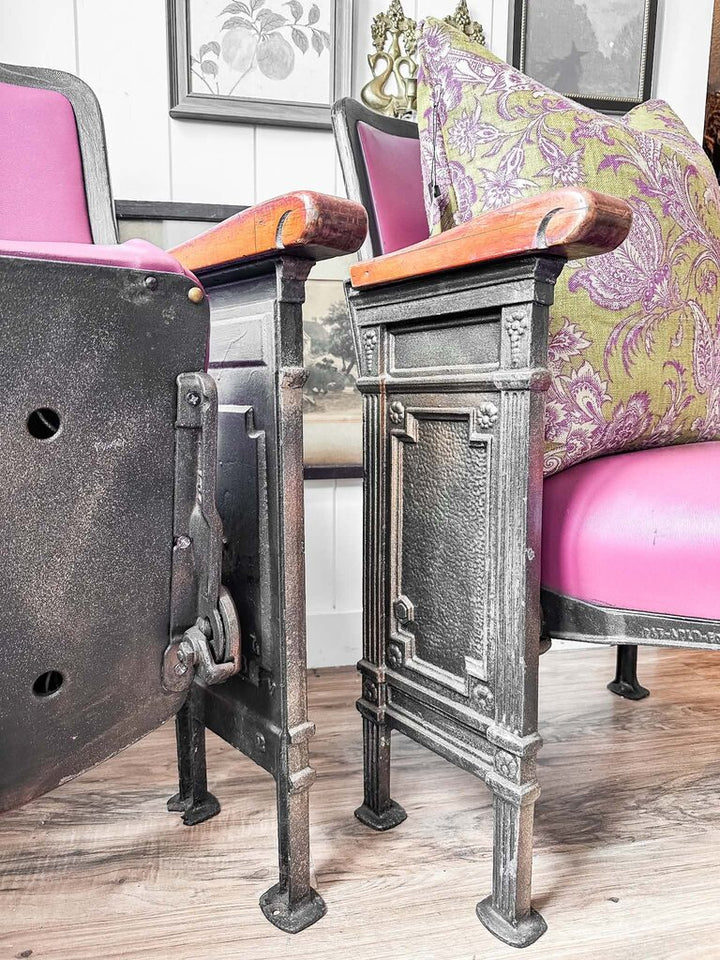 VINTAGE THEATER SEAT 21"W 16.5"D 31"H