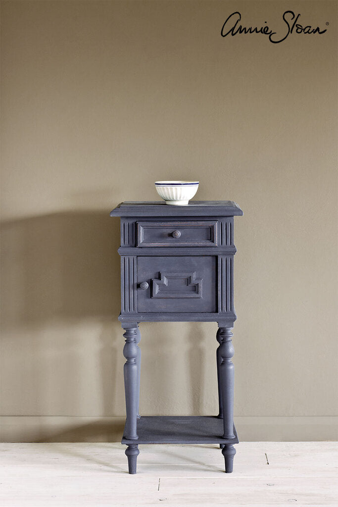 OLD VIOLET CHALK PAINT® LITER