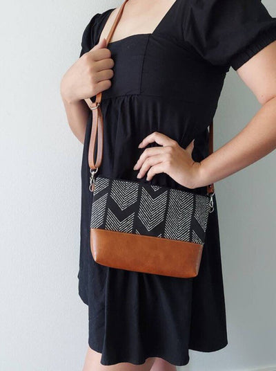 LARGE CROSSBODY BAGS: DIFFERENT DESIGNS TO CHOOSE FROM