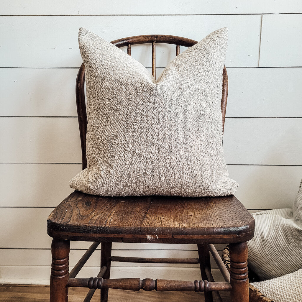 HAZEL PILLOW 18X18 (2 OPTIONS)