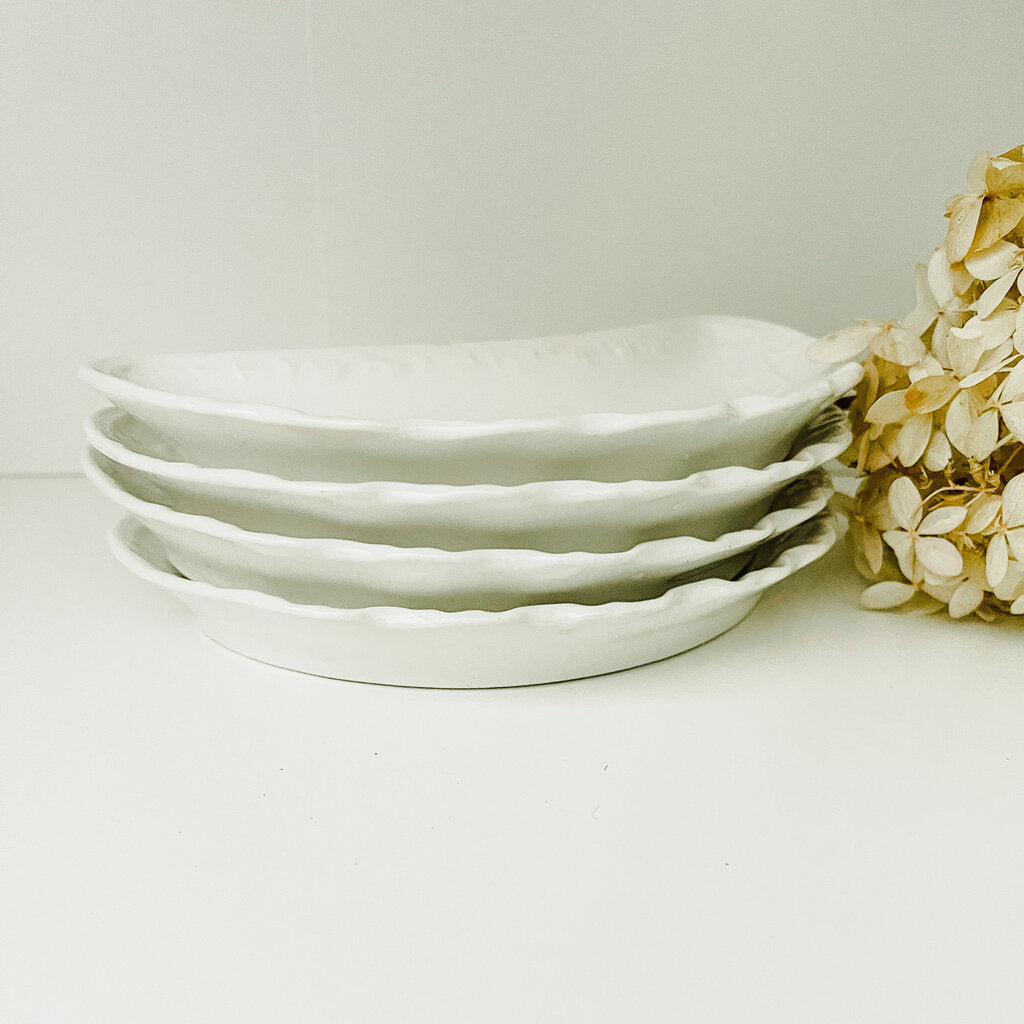 VINTAGE WHITE CHINA BONE DISH