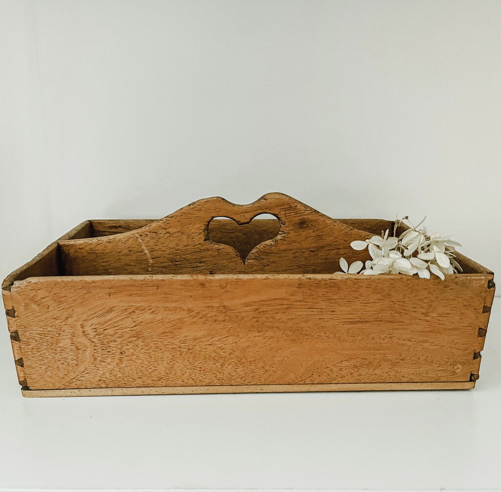 PRIMITIVE WOOD CADDY
