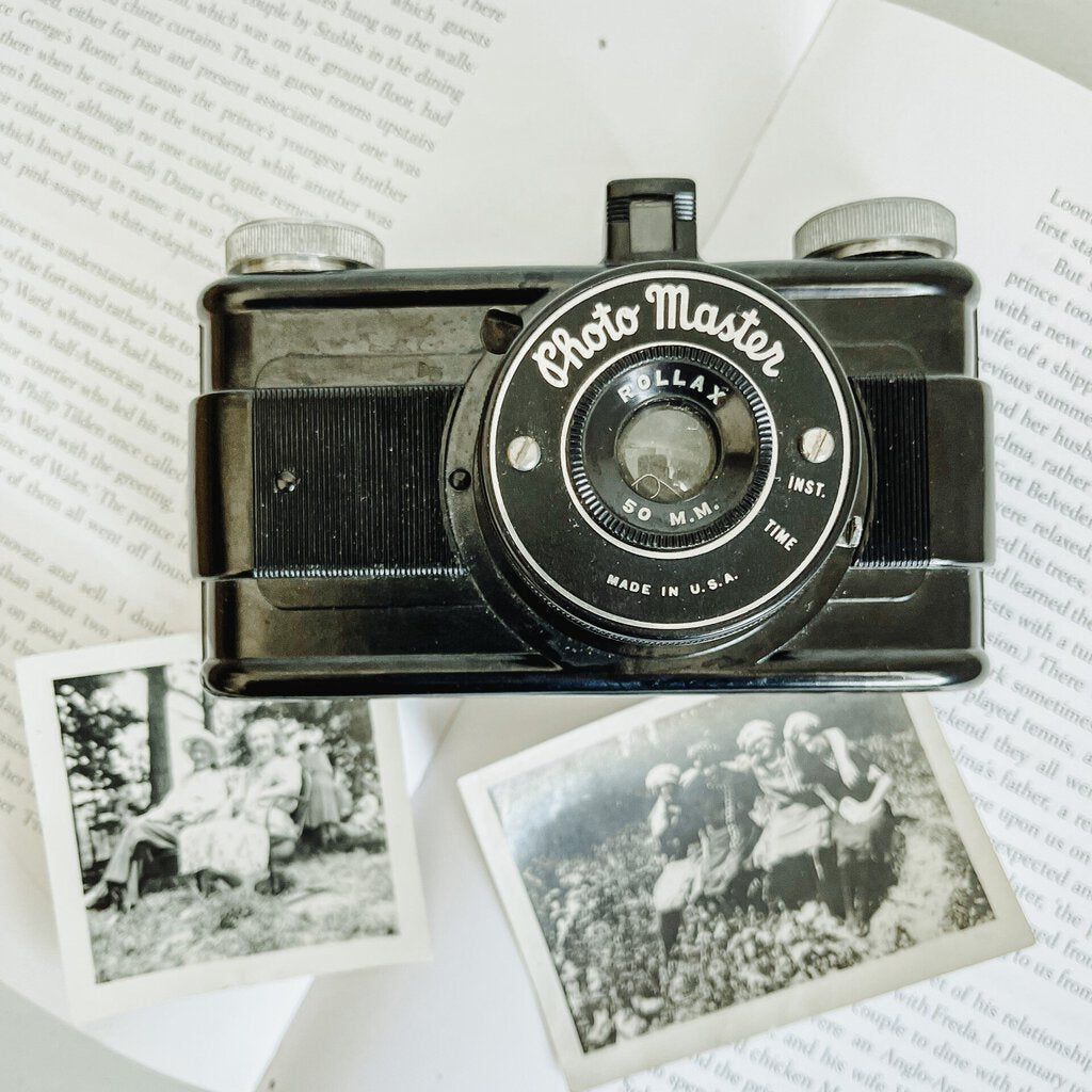 VINTAGE PHOTO MASTER CAMERA